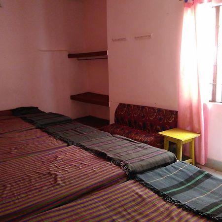 Rahul Buddha Guest House พุทธคยา ภายนอก รูปภาพ